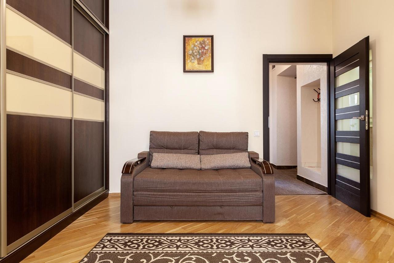 Apartment on Tamanskaya 3/4 Lviv Exteriör bild